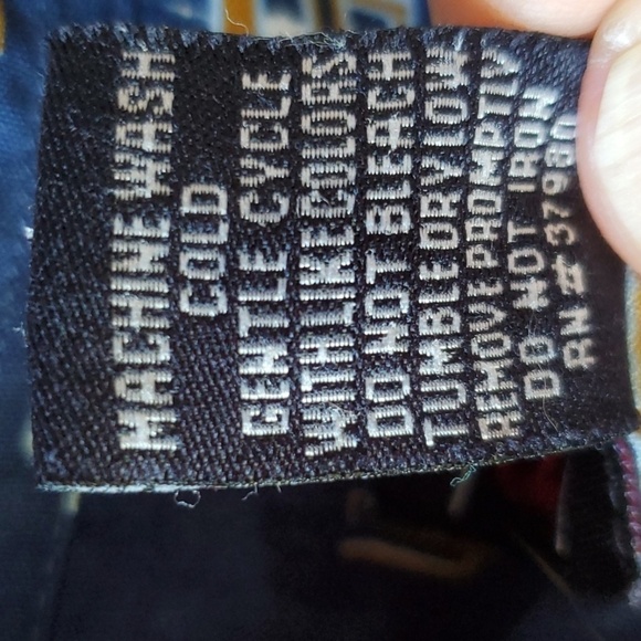 Vintage FUBU SS button down blue with logo. Size XXL - Picture 5 of 11